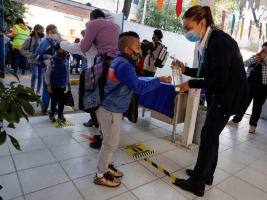 No hay nada que impida el regreso a clases presenciales en agosto: AMLO ...