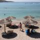 Hombre de 82 años muere tras pelea por tumbona en Grecia