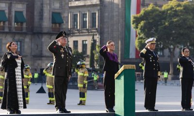 Sheinbaum conmemora a víctimas de sismos con izamiento de bandera