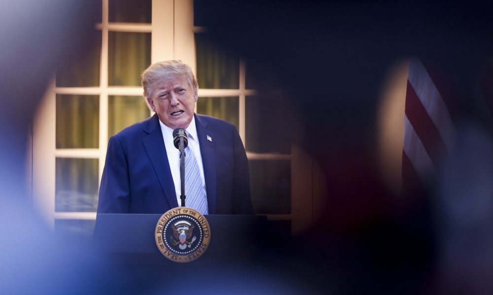 Trump afirma que el Centro Kennedy pierde cientos de millones de dólares