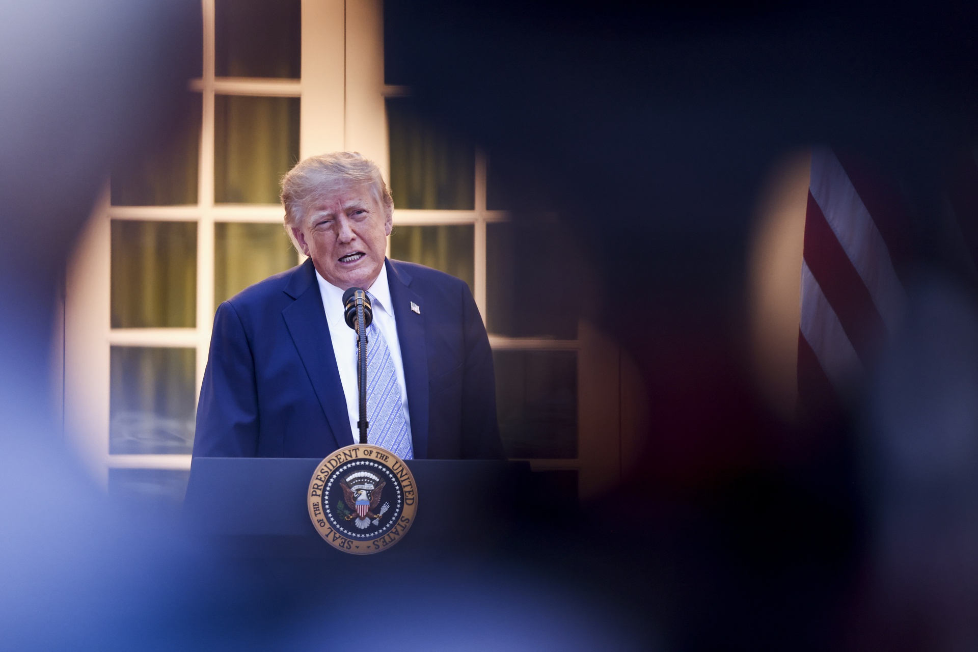 Trump afirma que el Centro Kennedy pierde cientos de millones de dólares