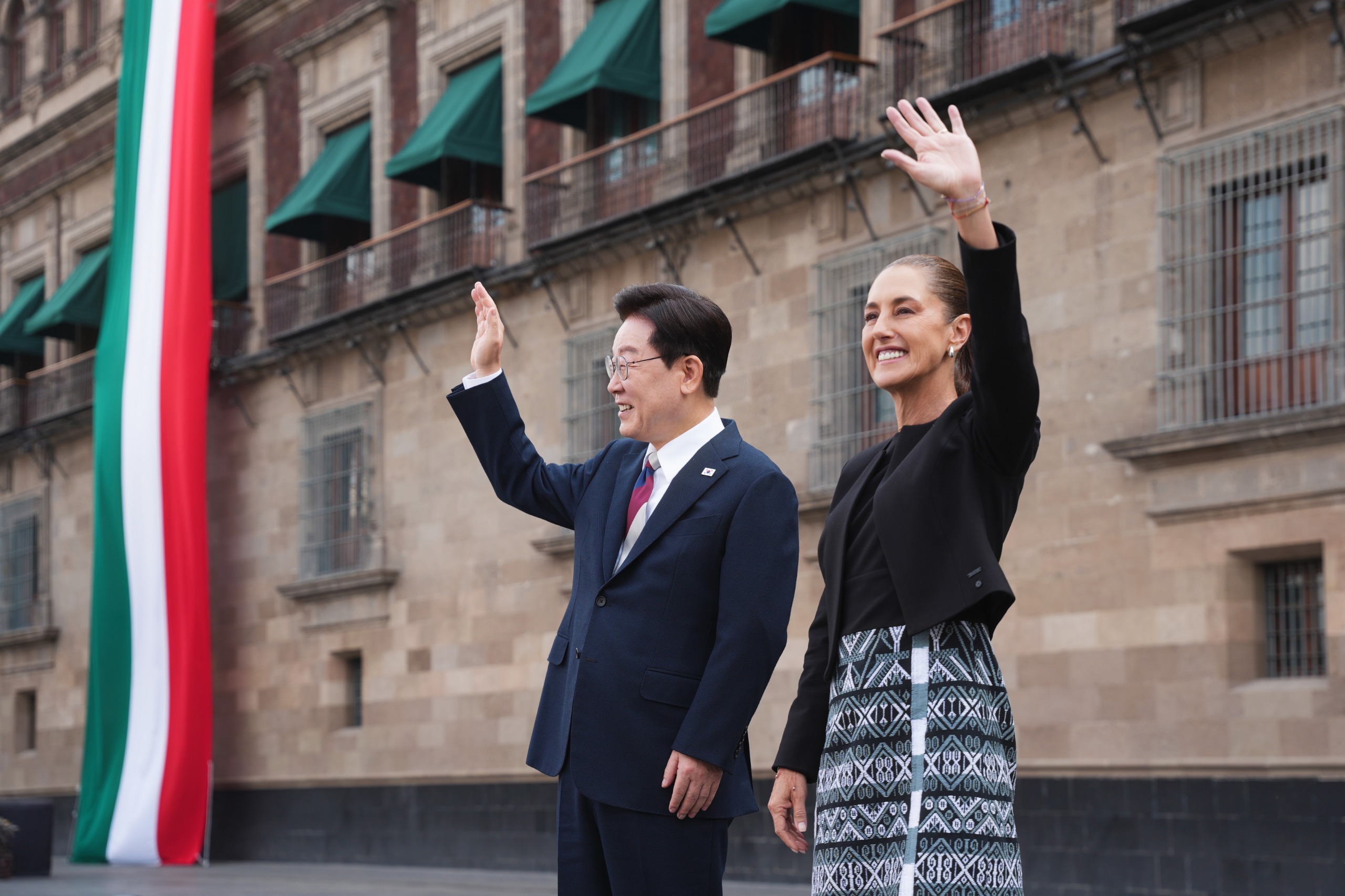 Sheinbaum recibe al presidente de Corea en Palacio Nacional