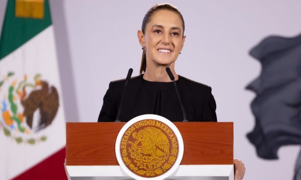 Sheinbaum presenta Ley de Economía Digital para pagos electrónicos