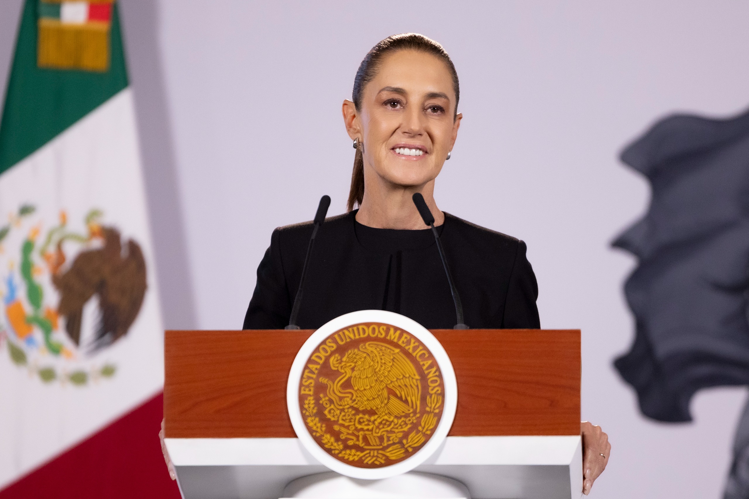 Sheinbaum presenta Ley de Economía Digital para pagos electrónicos