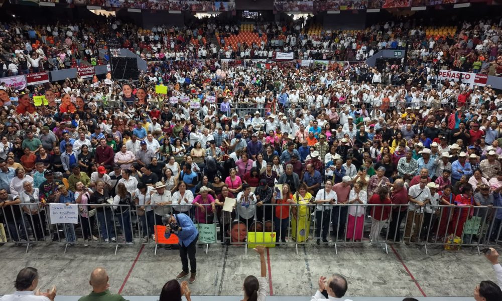 Sheinbaum presenta acciones de su gobierno en asamblea en Sonora