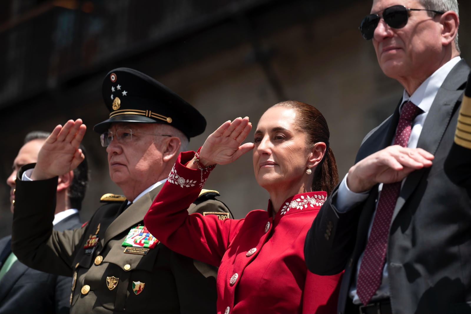 Sheinbaum lidera desfile cívico-militar por el 216 Aniversario de la Independencia