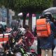 Proponen espacios seguros para repartidores en centros comerciales