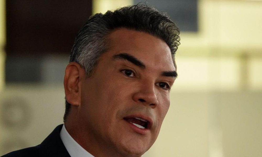 INE ordena a Alito Moreno retirar mensajes contra Morena