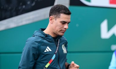 Rafa Márquez asiste al Clásico de México en preparación para el Mundial 2030