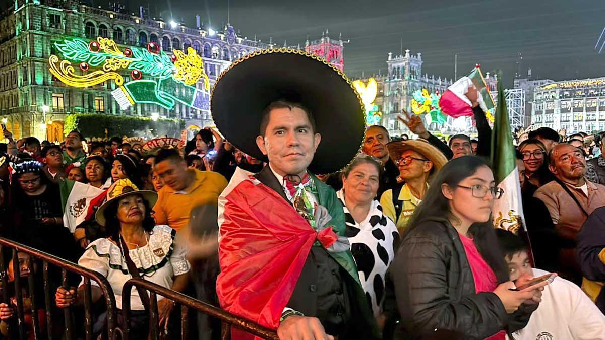 Zócalo se ilumina con baile y tradición en el Grito de Independencia