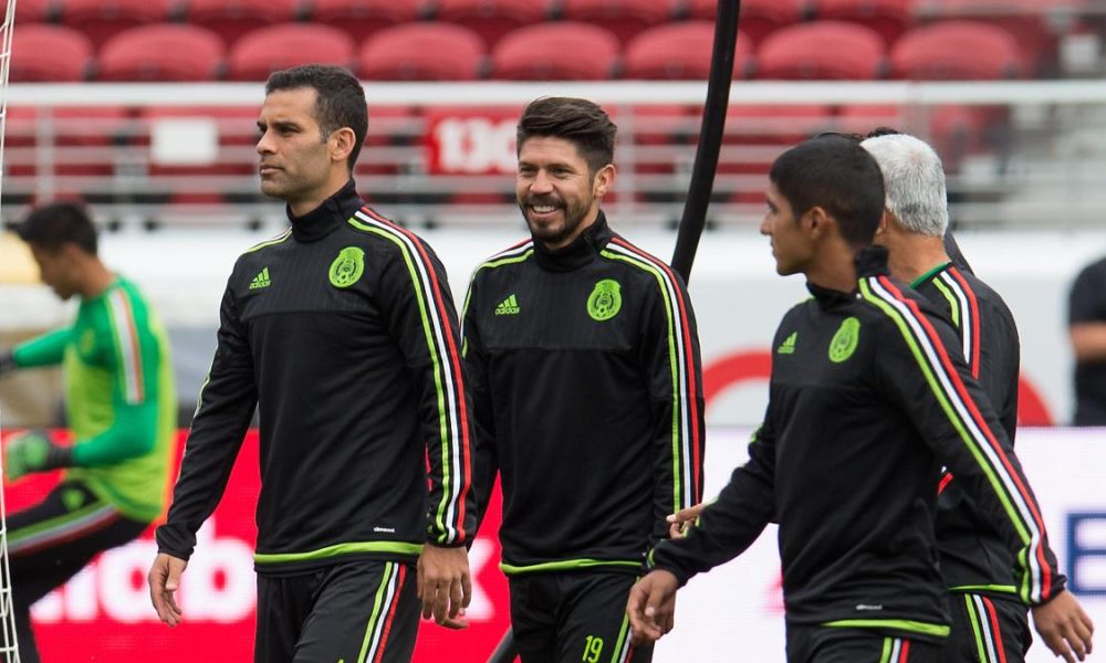 Oribe Peralta apoya a Rafa Márquez en su debut como entrenador de la Selección