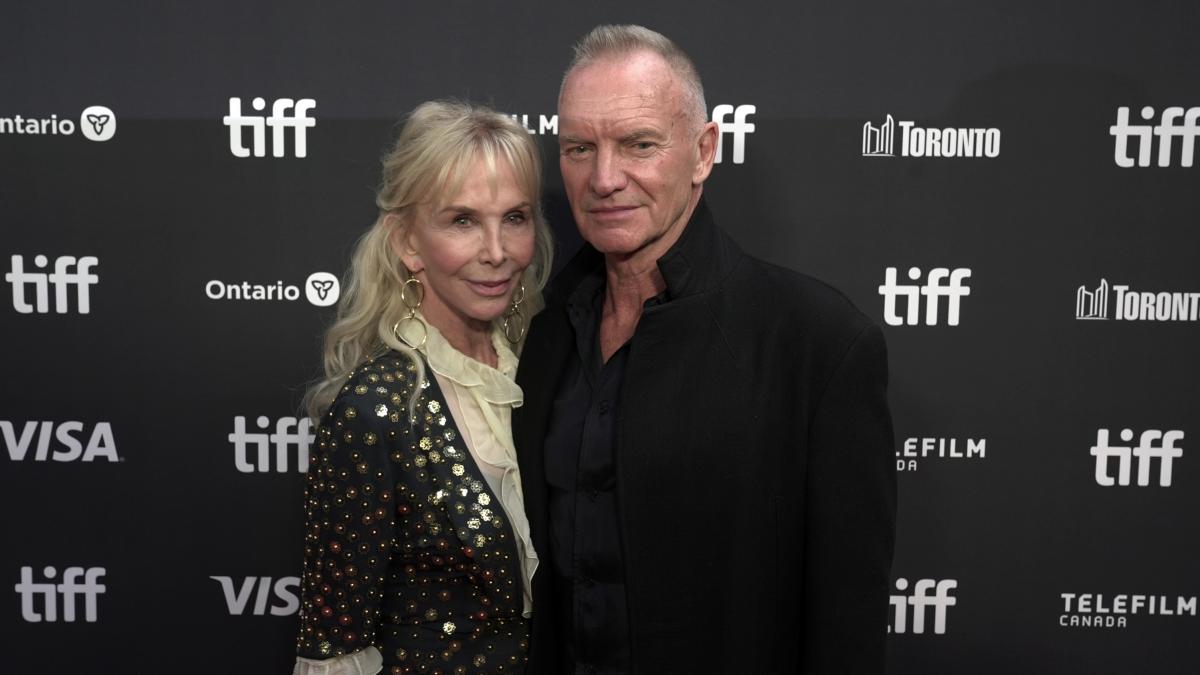 Sting sorprende en el estreno de ‘Up Against It’ en Toronto