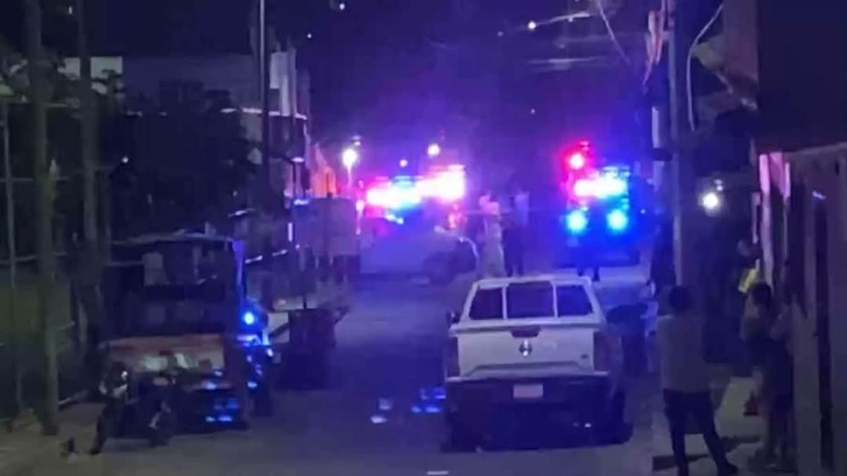 Ataque armado en cancha de futbol en Tuxtla Gutiérrez deja tres muertos