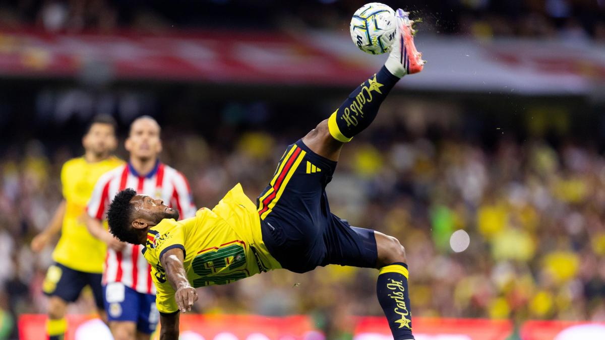 Miguel Borja anota 3 goles en Clásicos en 22 minutos con América