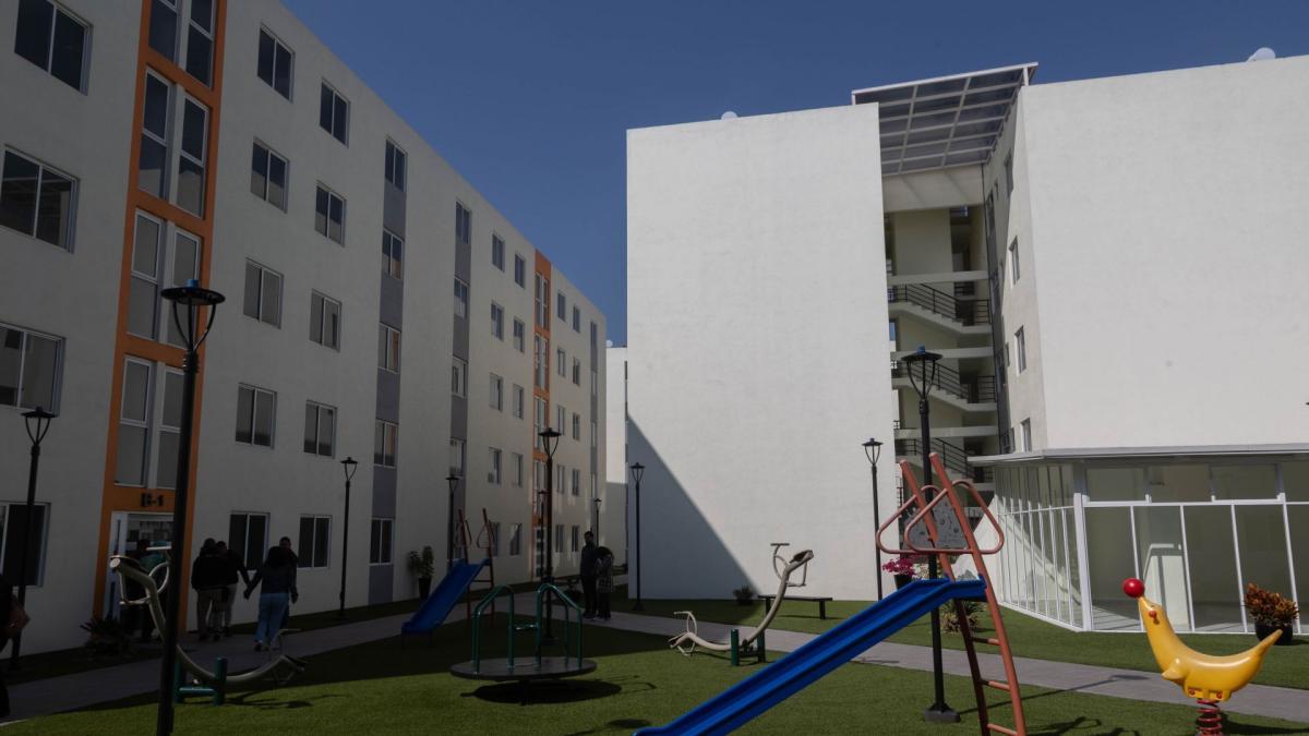 Brugada destaca entrega de vivienda social a bajo costo en Nueva York