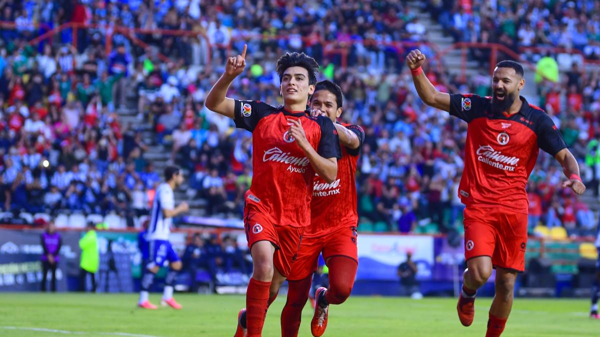 Xolos y Pachuca empatan 2-2 en emocionante jornada de la Liga MX