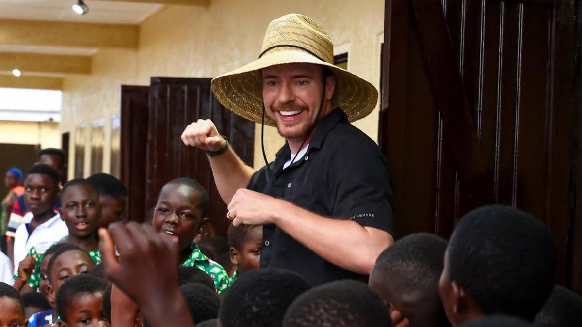 MrBeast construye comunidad en Ghana para combatir trabajo infantil