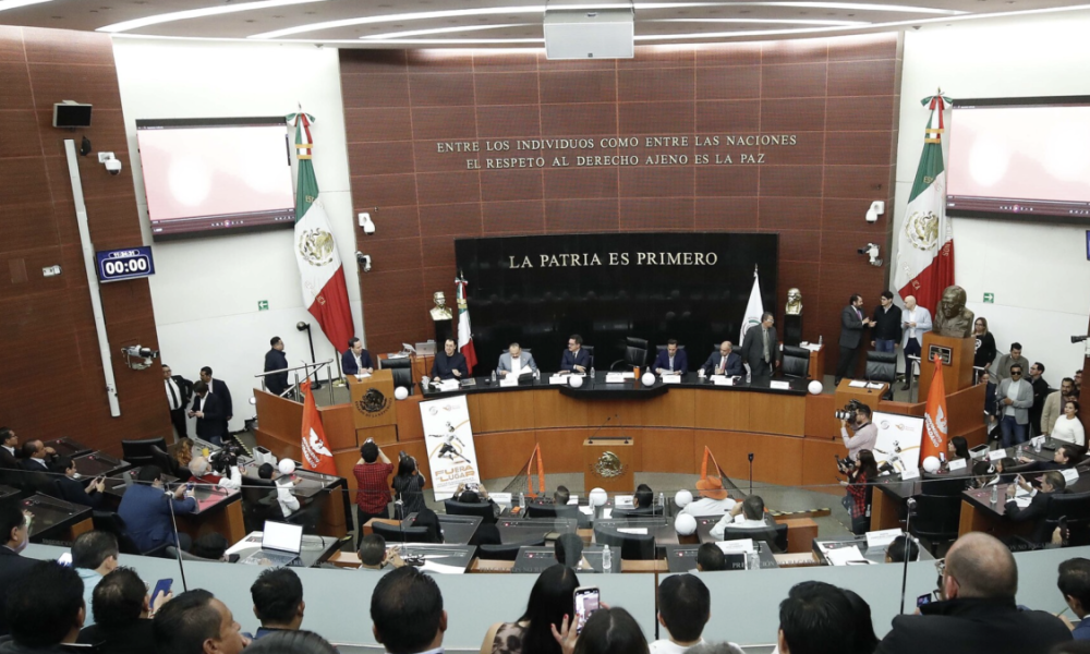 Senado impulsa reforma para restablecer ascenso y descenso en futbol mexicano