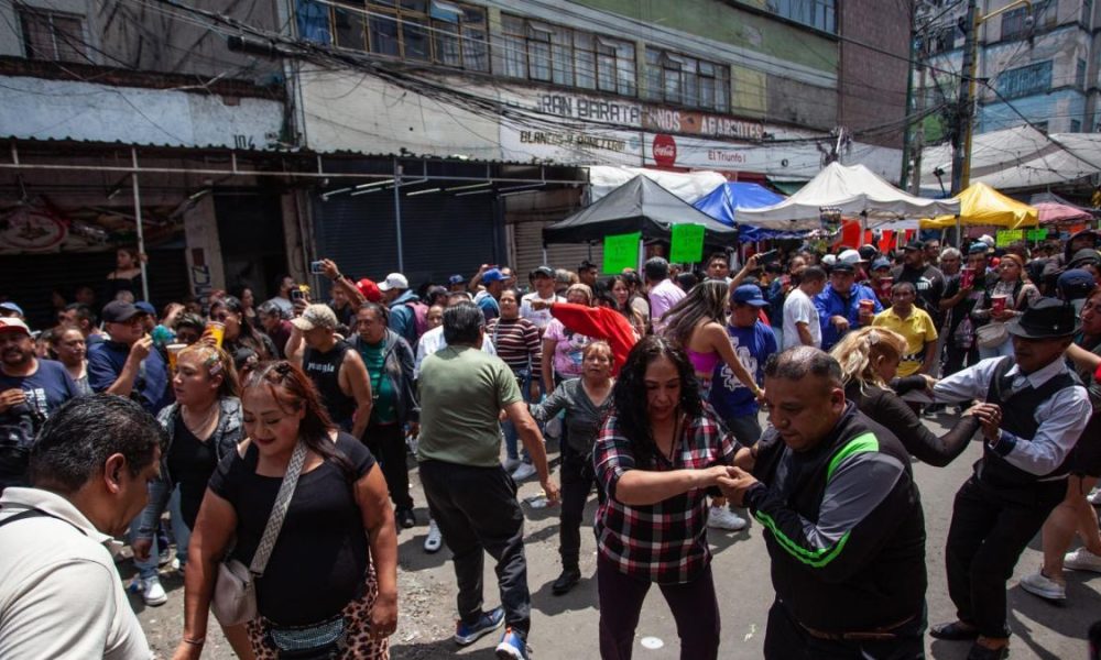 Mercado de La Merced celebra 69 años con baile y agradecimientos
