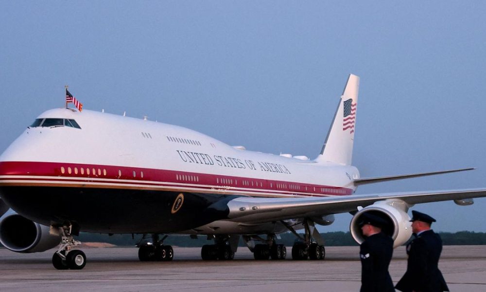Excluyen a CNN del Air Force One en viaje de Trump a Tennessee