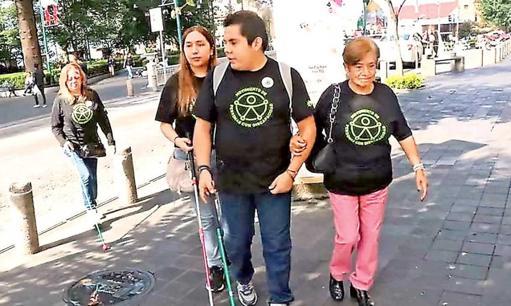 Vivir con baja visión en Xalapa: desafíos y resiliencia