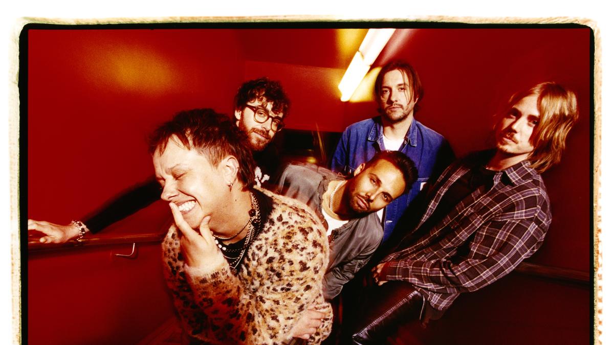 Nothing But Thieves celebra la imperfección en su nuevo álbum