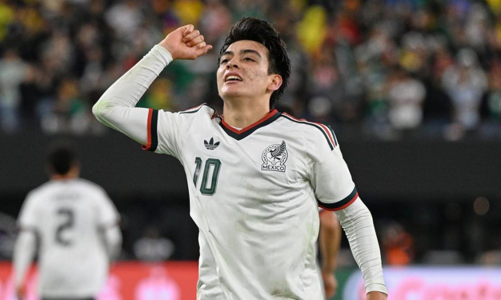 Gilberto Mora brilla con golazo en su debut con la Selección Mexicana