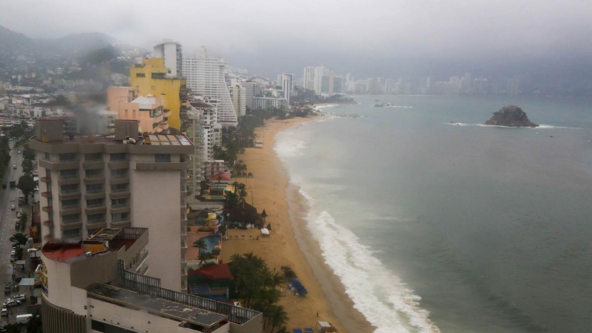 Acapulco activa fase amarilla ante tormenta tropical Rachel