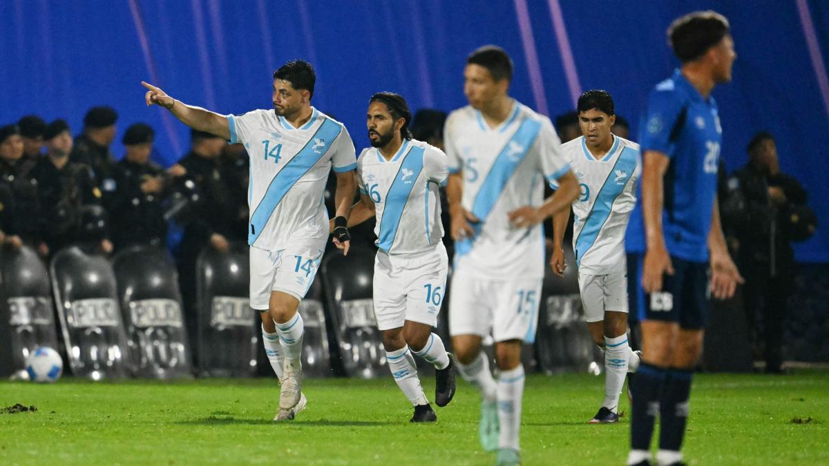 Guatemala golea 6-0 a El Salvador en la Liga de Naciones