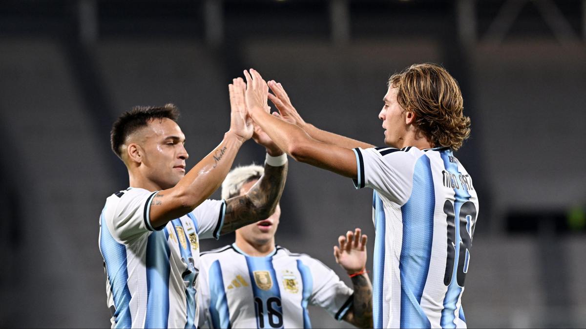 Argentina inicia nueva era con goleada sobre Bolivia