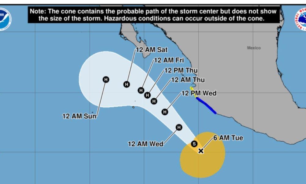 Huracán Rachel se fortalece; prevén oleaje de hasta 6 metros en Jalisco