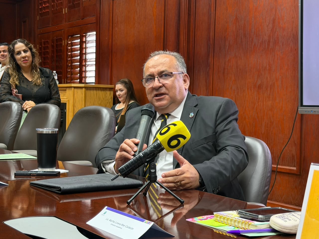 UACH mantiene diálogo con estudiantes tras manifestaciones