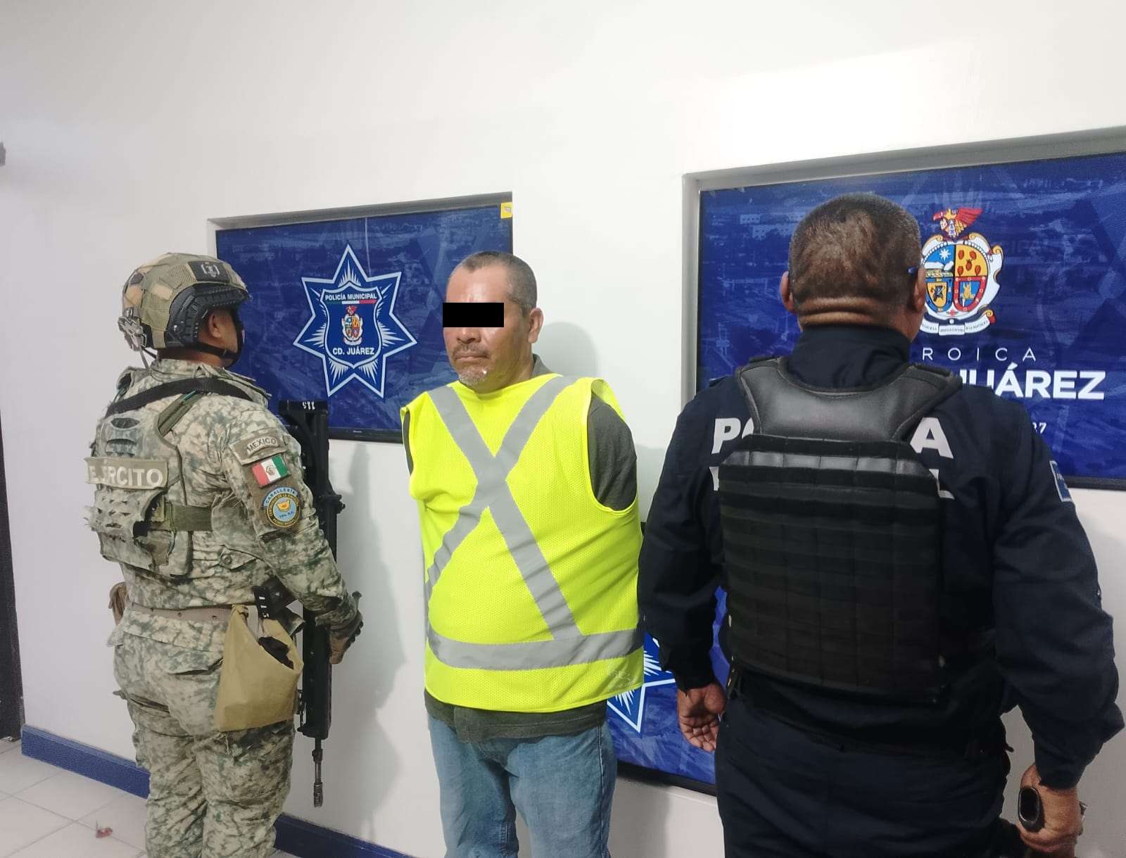 Arrestan a hombre con orden de aprehensión vigente