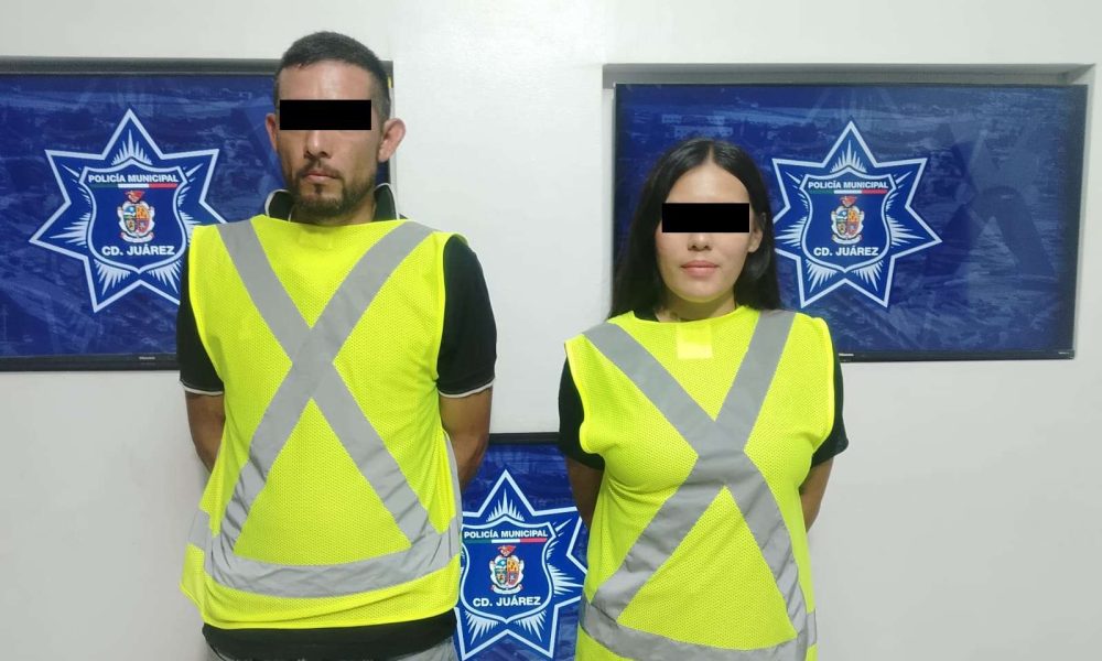 Detienen a hombre y mujer por robar en una maquiladora
