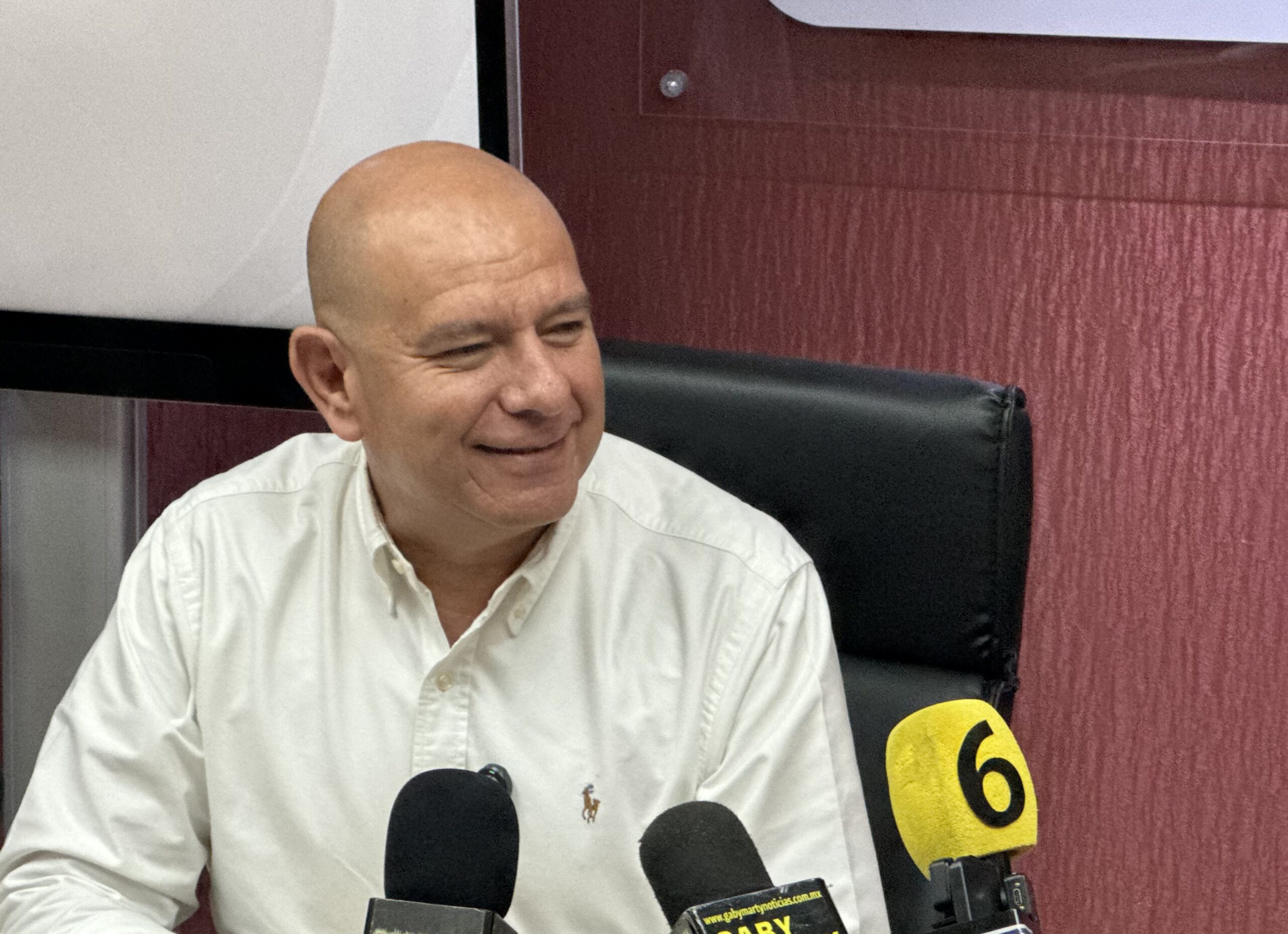 Cuauhtémoc Estrada defiende a Cruz Pérez Cuéllar ante críticas del PAN