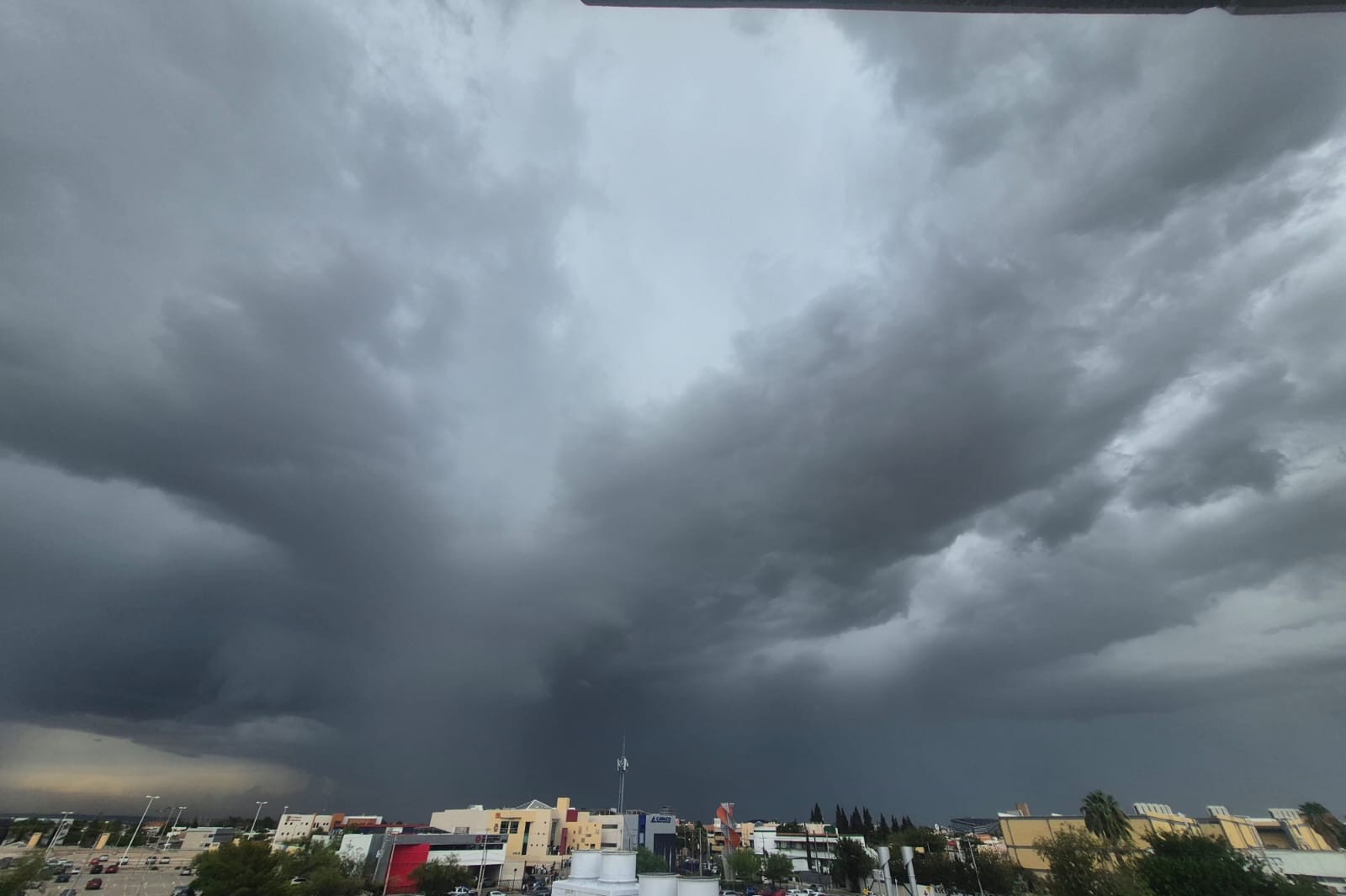 Se reporta tormentas acompañadas de granizo en la zona noroeste
