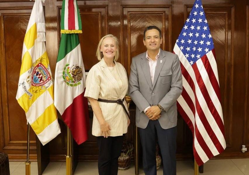 Bonilla se reúne con cónsul de Estados Unidos en Ciudad Juárez