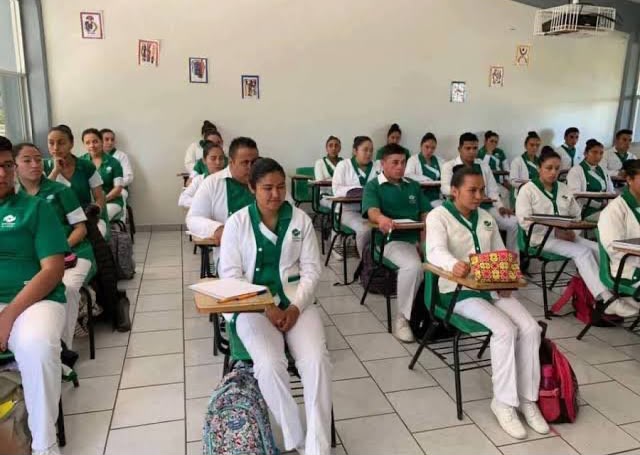 CONALEP Chihuahua capacita a más de 500 estudiantes en Enfermería General