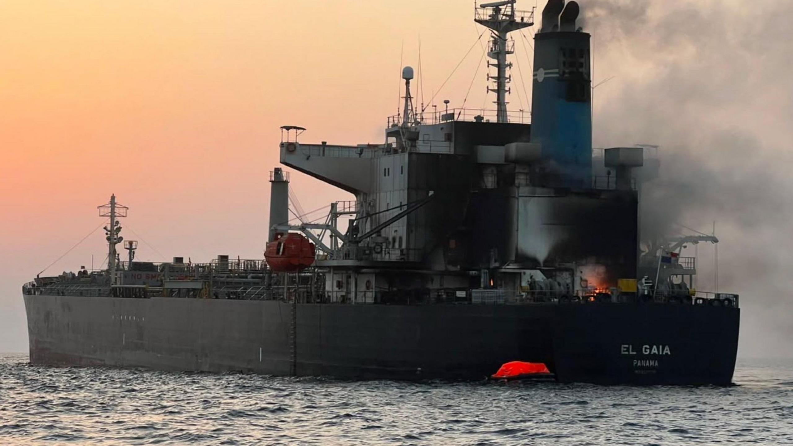 Dos marineros desaparecidos tras ataque a petrolero en el estrecho de Ormuz