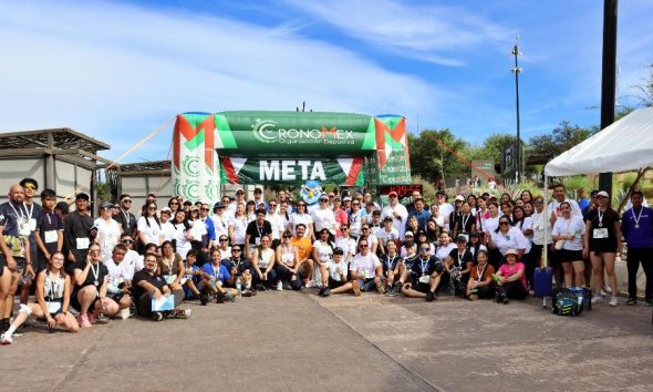 Upnech celebra 15 años con exitosa carrera pedestre