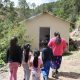Diputado entrega viviendas a familias afectadas por incendios en Guadalupe y Calvo
