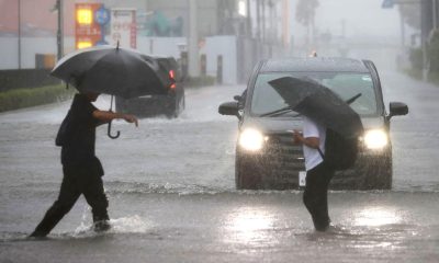 Millones son evacuados mientras el poderoso tifón Dujuan azota Japón