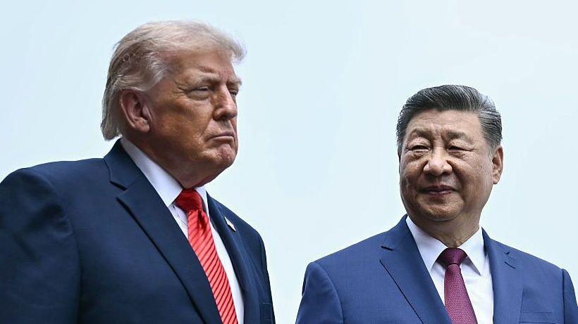 Esposa de académico estadounidense encarcelado en China pide ayuda a Trump