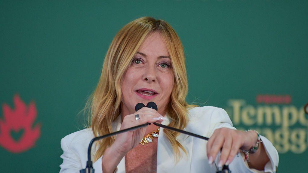 Gobierno italiano prohíbe burqa y niqab en escuelas y limita extranjeros
