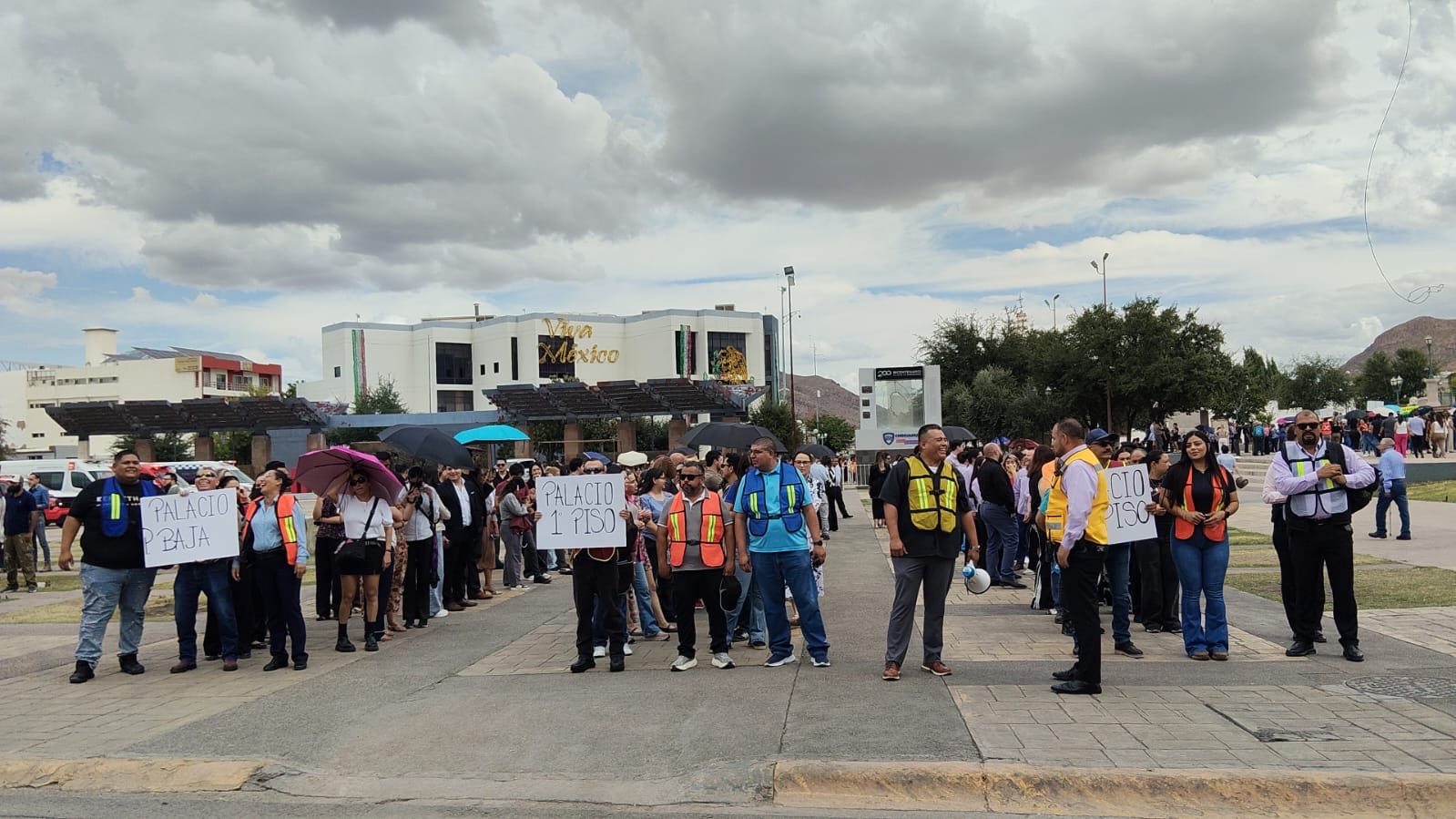 Más de 2,600 personas participan en simulacro estatal de evacuación