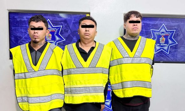 Detienen a tres y les aseguran armas de fuego