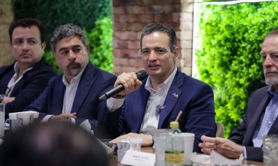 Marco Bonilla presenta visión de colaboración ante Líderes por Juárez