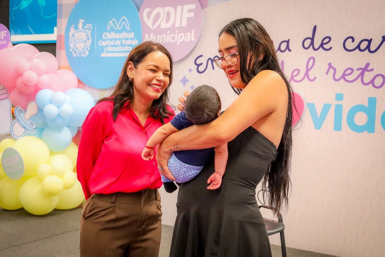 Empresarios entregan más de 100 carriolas a mamás de +Vida