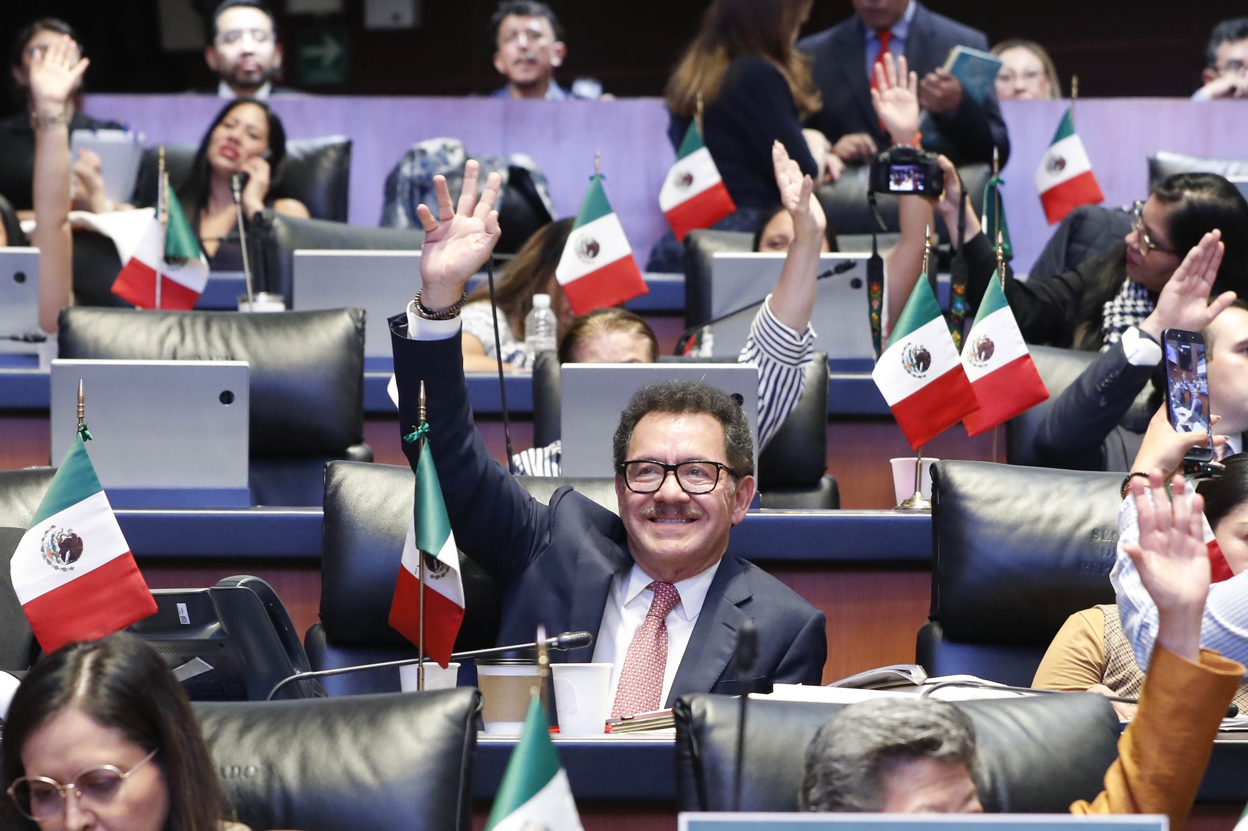 Senado aprueba reforma sobre nacionalidad de candidatos a la presidencia