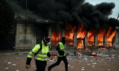Protestas en Francia terminan en violencia y cientos de arrestos